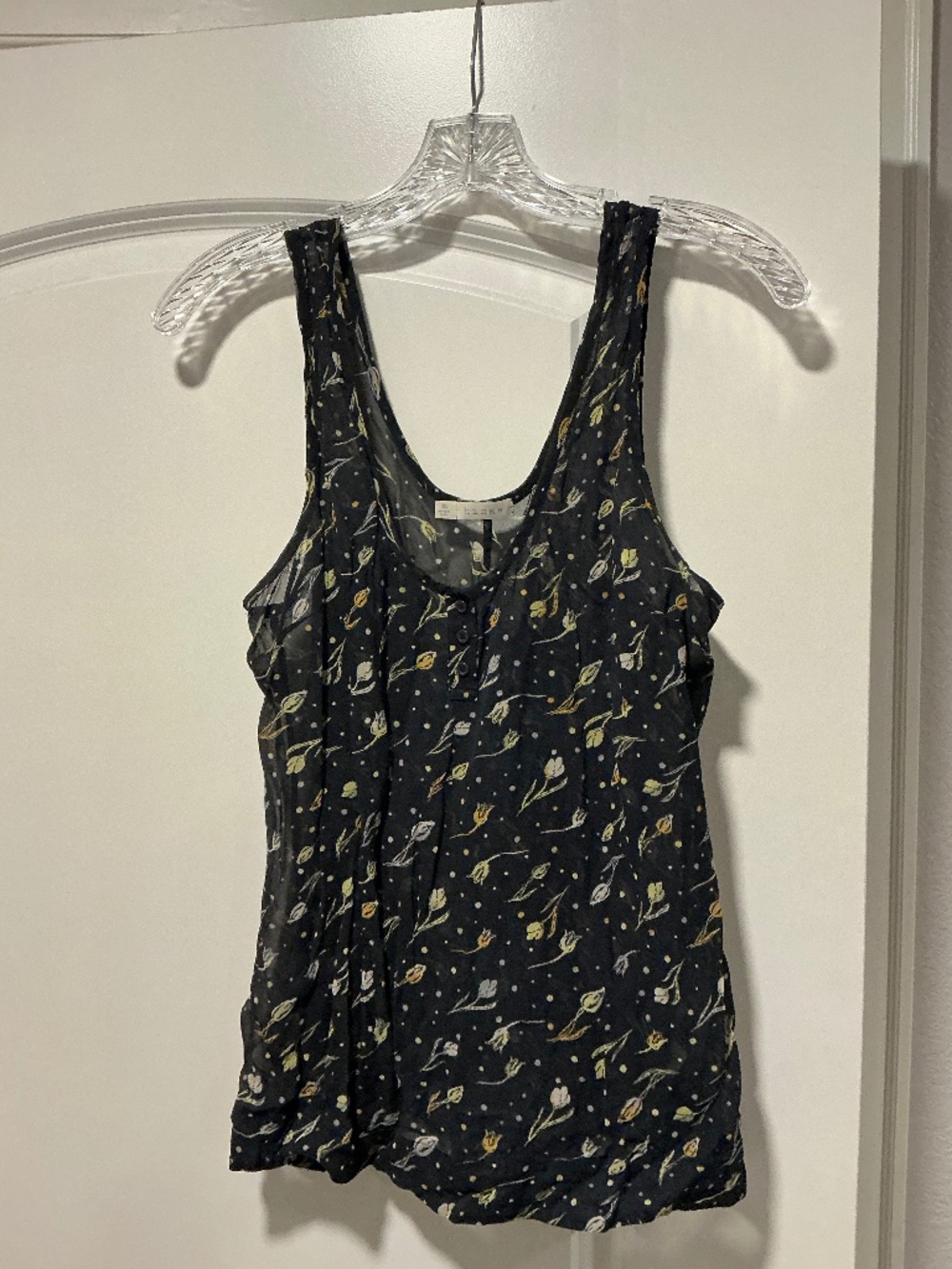 Hinge Sleeveless Top - 100% Silk